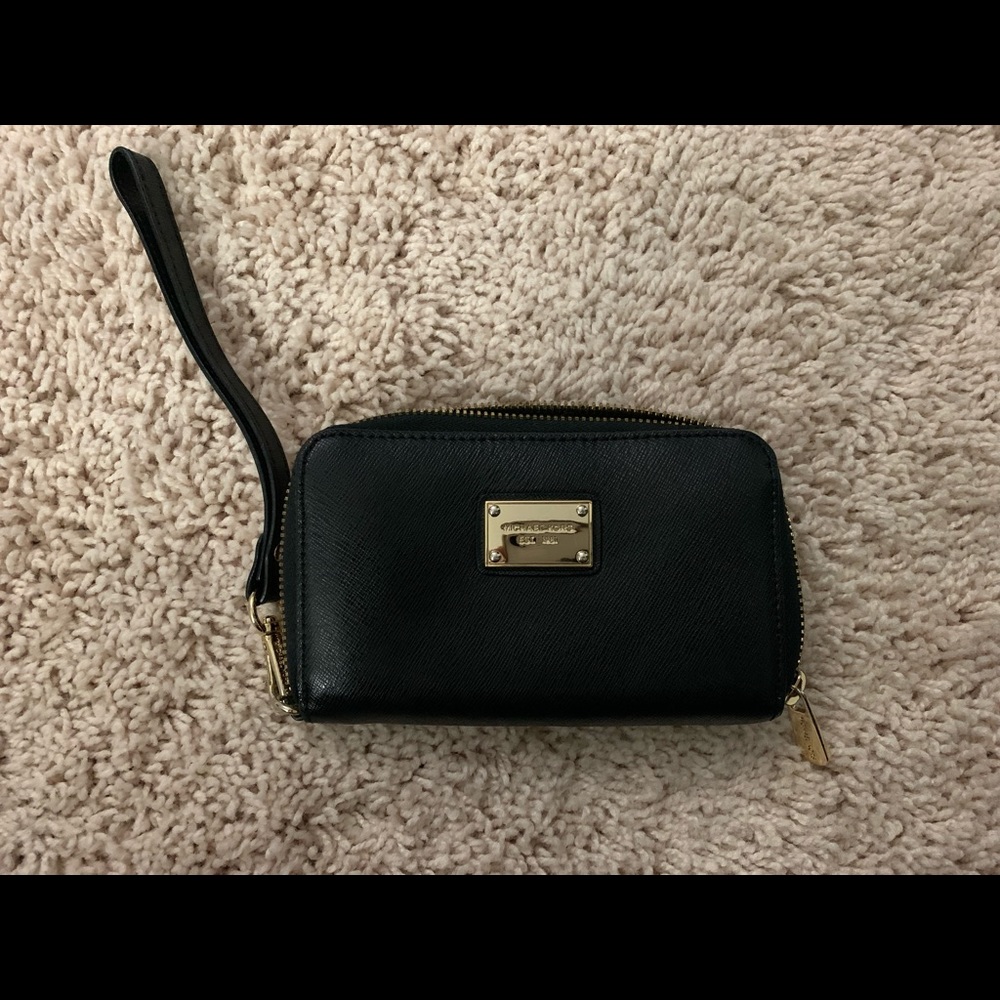 Michael Kors wristlet
